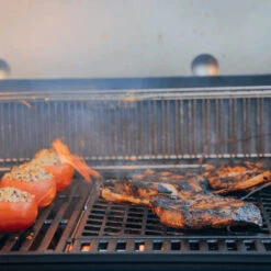 Pack Weber Crafted Pour Barbecue Weber Genesis Entre 2016 Et 2022 -Art du Grill 7670 grille weber ambiance viande min 2