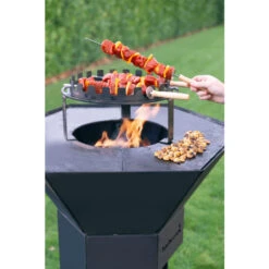 Porte-brochettes Dynamic Centre Pour Brasero Barbecook Nestor -Art du Grill bc acc 7455 porte brochettes dynamic brasero barbecook nestor ambiance 2