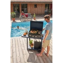 Plancha à Gaz Le Marquier Vintage Pure 260 + Chariot - Bleu Céleste 5 Plancha à Gaz Le Marquier Vintage Pure 260 + Chariot - Bleu Céleste -Art du Grill pcvp260e31cv2 plancha gaz le marquier vintage pure 260 chariot bleu celeste ambiance