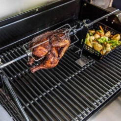 Tournebroche Universel Avec Moteur CHAR-BROIL Pour Barbecue à Gaz 10 Tournebroche Universel Avec Moteur CHAR-BROIL Pour Barbecue à Gaz -Art du Grill tournebroche poulet 3 min